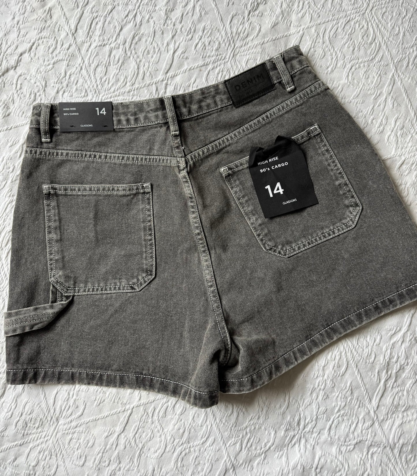 Glassons 90s Cargo High Rise shorts (14)