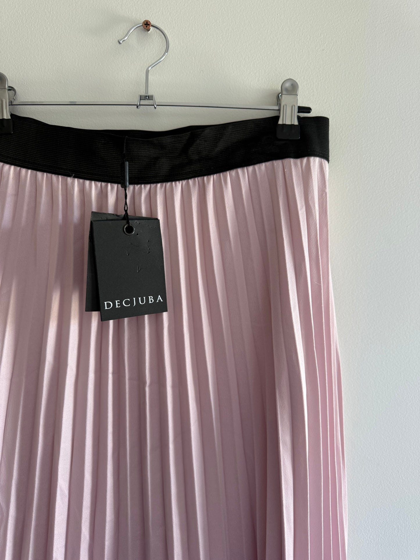 Decjuba Pink Skirt (S)